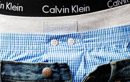 Sống với chồng ngần ấy năm, tôi nhận ra mình hoàn toàn không biết cách mua underwear cho anh ấy