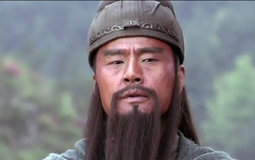 Quan Vũ ngã ngựa mới tỉnh ngộ: Lưu Bị không phải là chủ Thục Hán, kẻ đứng sau thực sự là người này