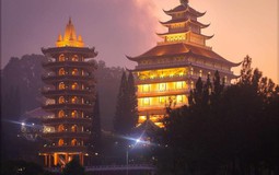 “Mở cửa thiên không” – chạm vào mùa xuân Núi Cấm