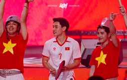 Đình Bắc "đi bão" ngay trên sân khấu WeChoice Awards, khiến cả Hoà Minzy cũng phải "quẩy móp chảo" vì Thắng đời 1-0