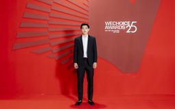 Đình Bắc diện vest bảnh bao tại WeChoice Awards 2025: Visual càng nhìn càng cuốn khiến fan reo hò hết cỡ