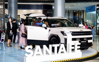 Hyundai Santa Fe Hybrid lộ diện tại Việt Nam, xác nhận thời điểm ra mắt đã đến rất gần