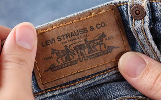 90% người mặc quần jeans không biết công dụng của miếng da sau cạp quần