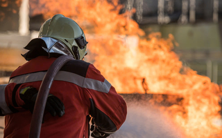 Ngăn cháy lan cho khe hở, mối nối bảo vệ công trình