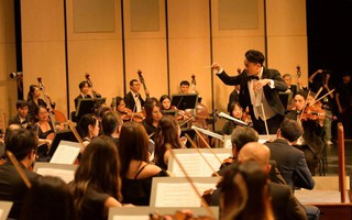 Nhạc trưởng Trần Nhật Minh chỉ huy hòa nhạc chào năm mới 2026