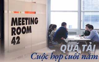 "Đi vào nhà vệ sinh cũng phải cầm điện thoại theo để họp"