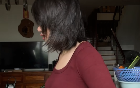 Hot girl khiến CĐM ngỡ ngàng vì những câu chuyện riêng tư nhạy cảm cũng tự đăng lên MXH