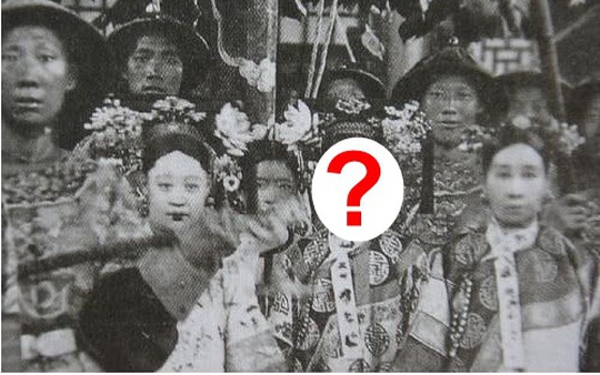 Hoàng hậu ở ngôi lâu nhất nhà Thanh: Không một đêm thị tẩm trong 20 năm, được lịch sử gọi là "hiền nhân"