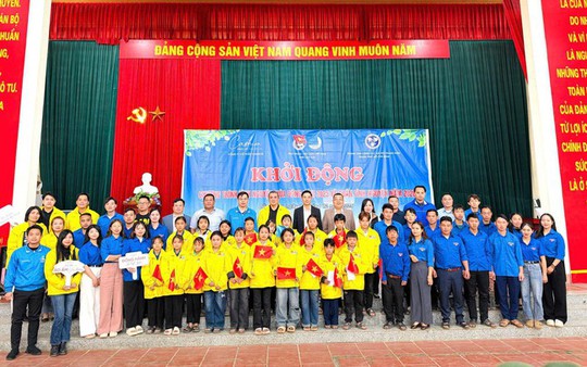 Cashion đồng hành phát triển cùng trẻ em vùng cao trong dự án “Áo Ấm Yêu Thương”