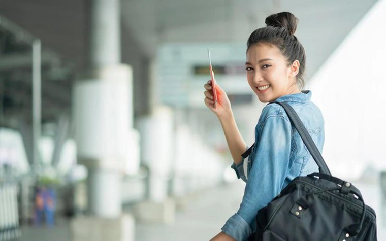 4 mẹo vàng săn vé máy bay Tết giá rẻ trên Traveloka: Đặt sớm, bay rẻ, về quê vui Tết