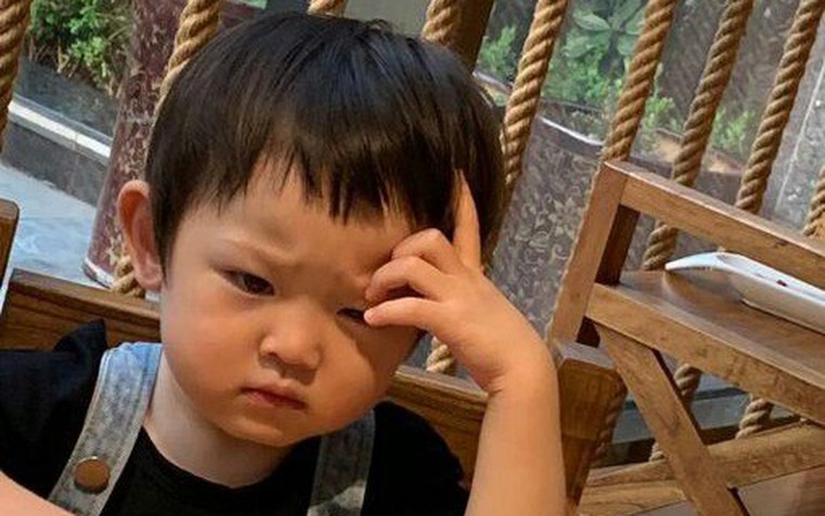 Nếu con lễ phép theo kiểu này, cha mẹ nên cẩn thận chứ đừng vội mừng rỡ