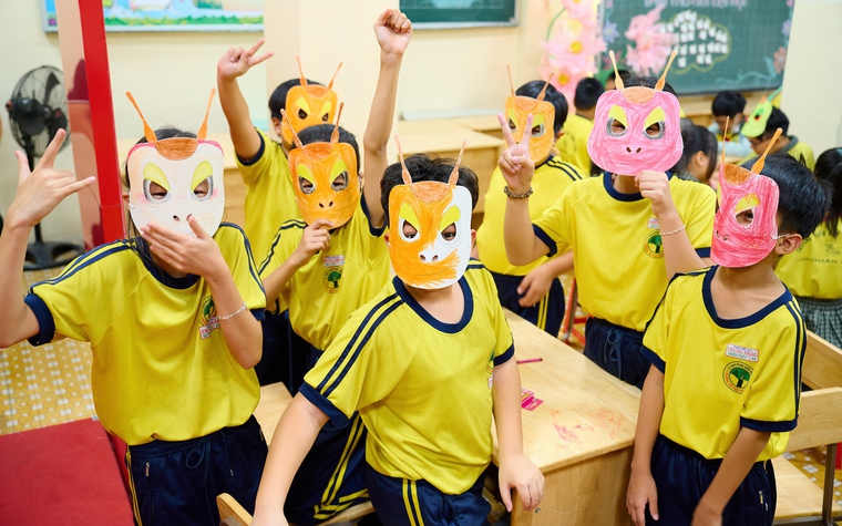 Học sinh lớp 5 TP.HCM hóa thân thành Dế Mèn: Gen Alpha sáng tạo cỡ này!