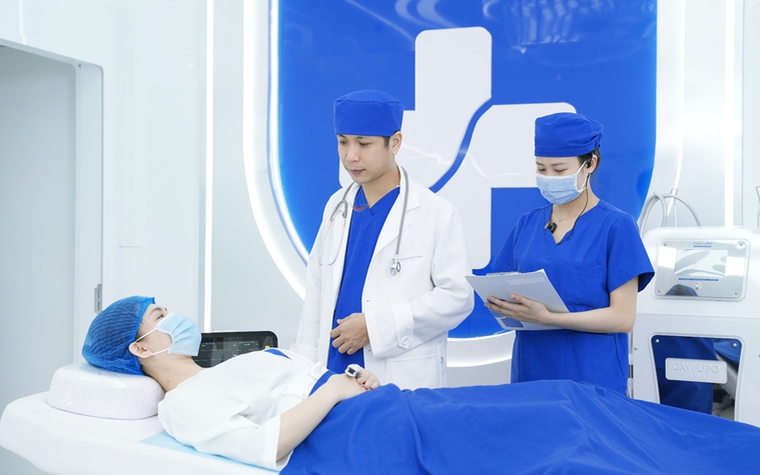 BS Nguyễn Hùng Nghĩa: Bác sĩ chữa lành những tự ti về ngoại hình