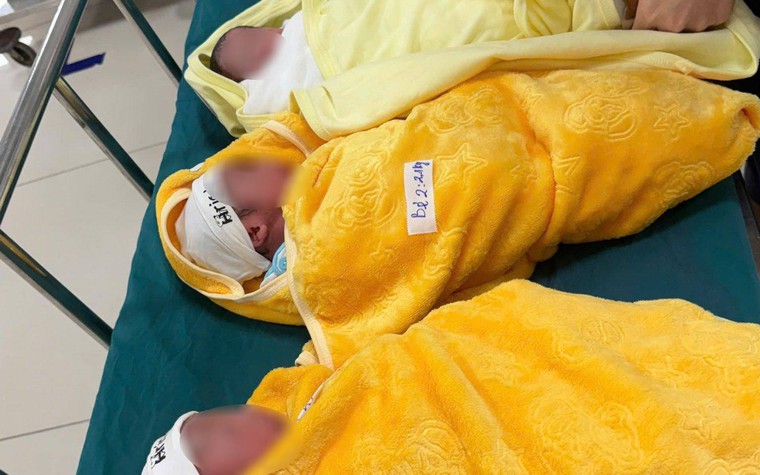 Mang thai lần thứ 6, người phụ nữ Quảng Trị bất ngờ đón tam thai ba bé trai tự nhiên