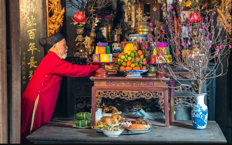 Thắp hương sáng sớm hay chiều tối mới linh nghiệm? Chuyên gia phong thủy giải đáp